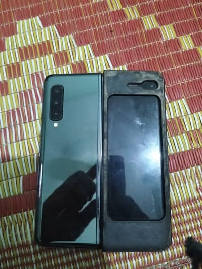 Samsung Galaxy Fold 1 (Motherboard & Spare Parts)