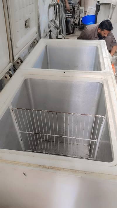 deep freezer free chalu condition 03021575798
