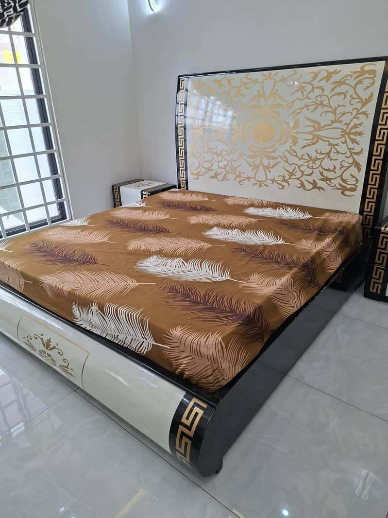 bed with side table dressing 1