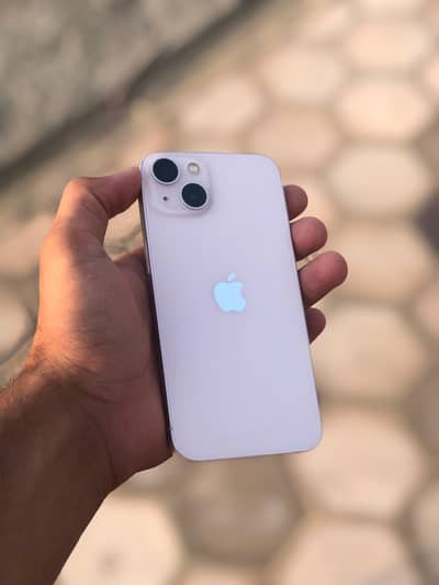 Apple iPhone 13