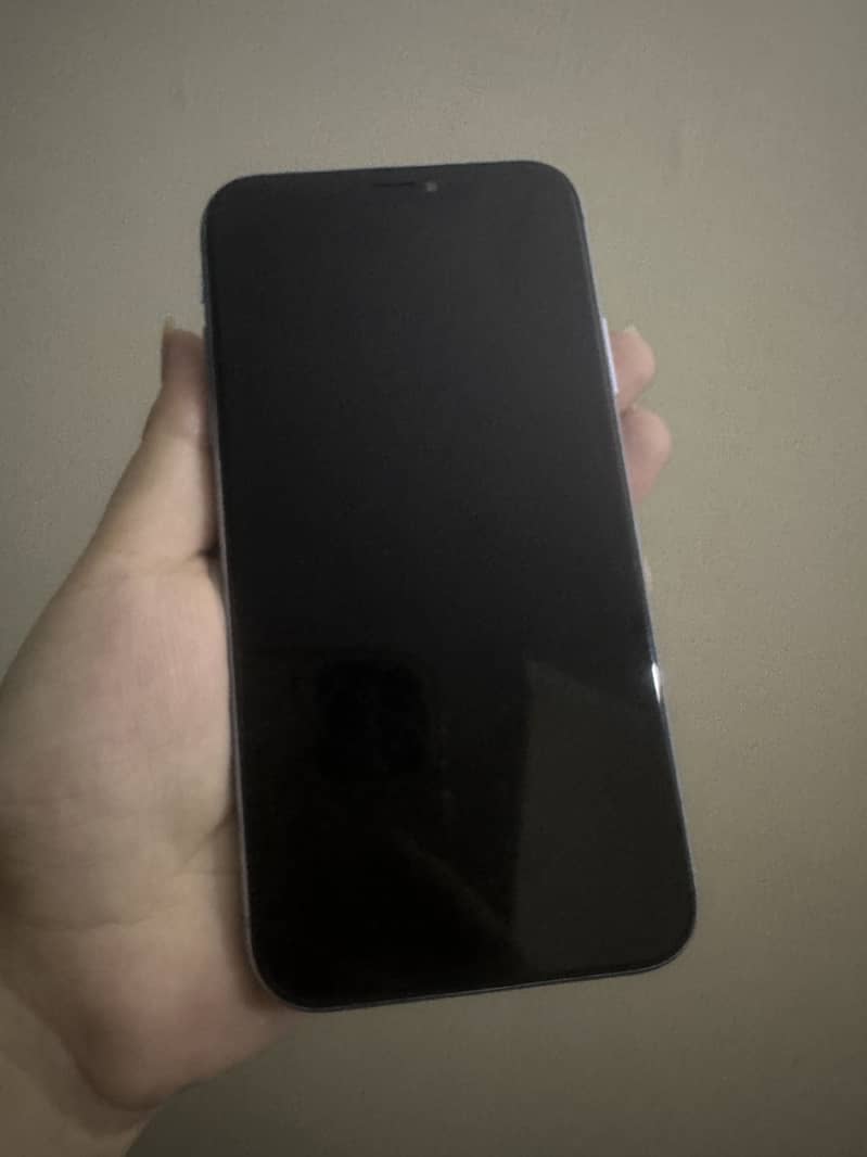Apple iPhone XR 4