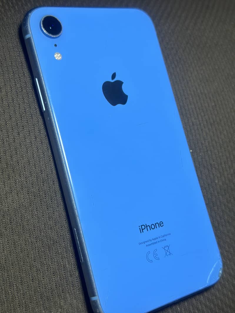 Apple iPhone XR 10