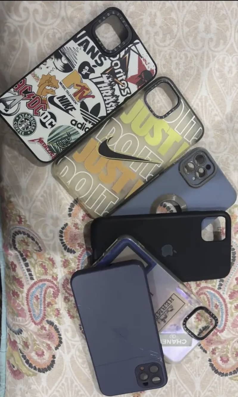 Apple iPhone 11 Pro Max 4