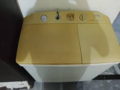 Dawlance Semi Automatic washing machine with washer and dryer full