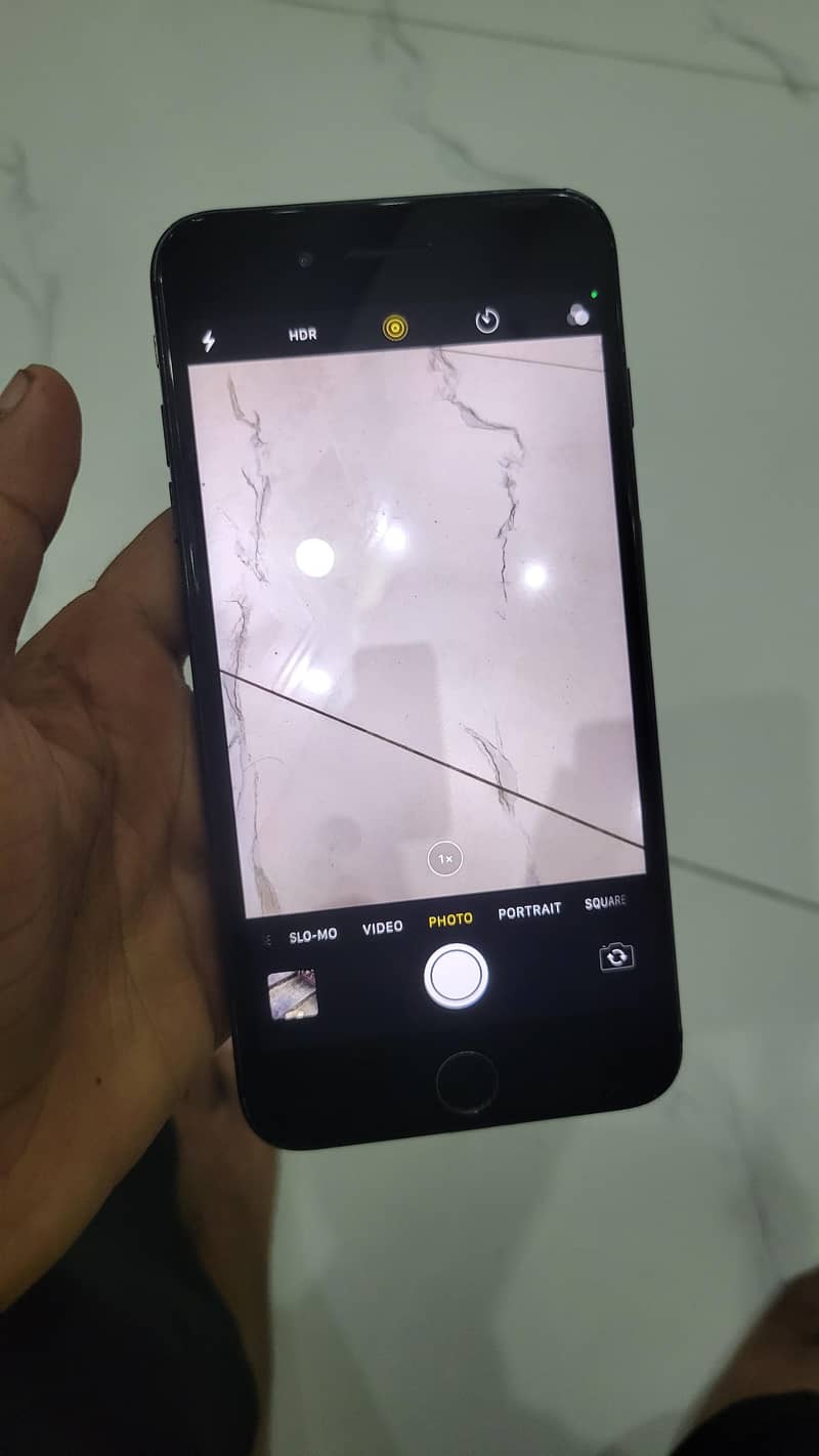 Apple iPhone 7 Plus 5