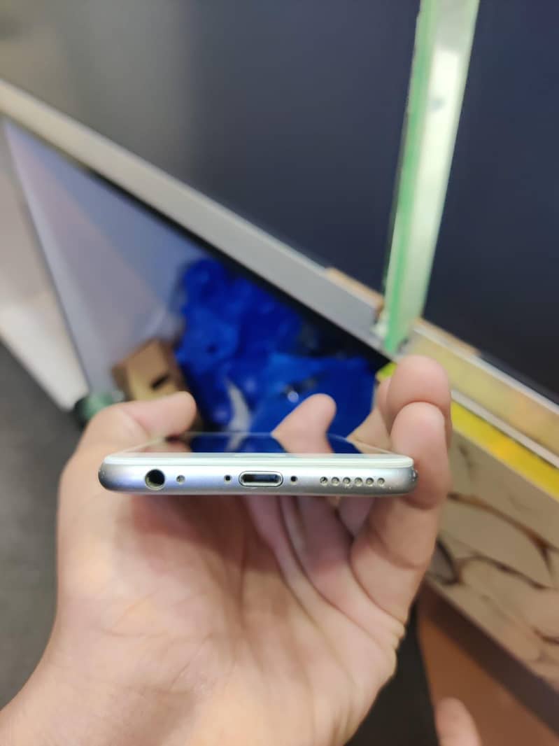 Apple iPhone 6 3