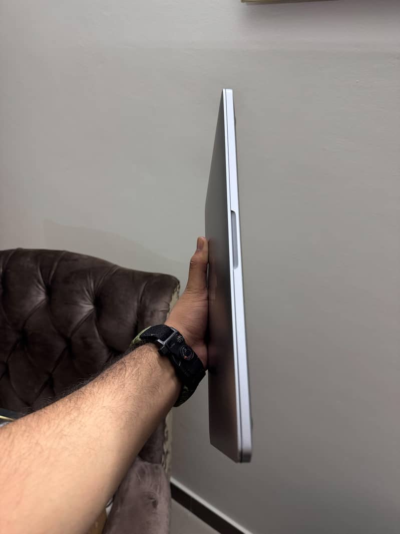 Macbook Pro M2 4