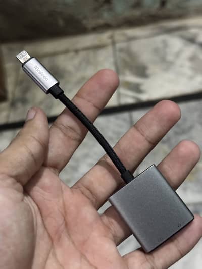 Iphone Gaming connector [Charging+Handfree]
