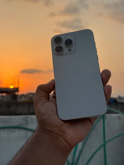 Apple iPhone 15 Pro Max
