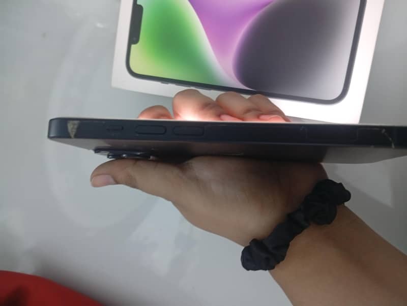 Apple iPhone 14 3