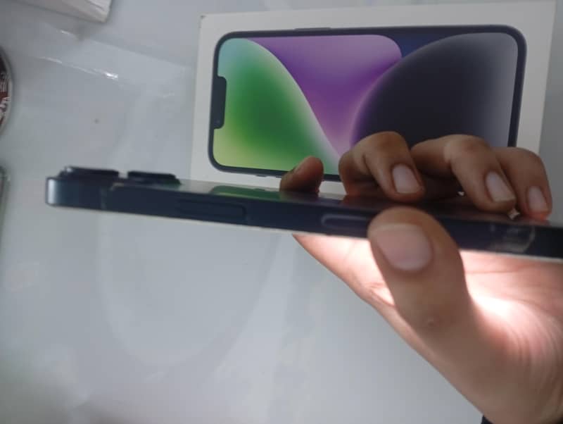 Apple iPhone 14 5