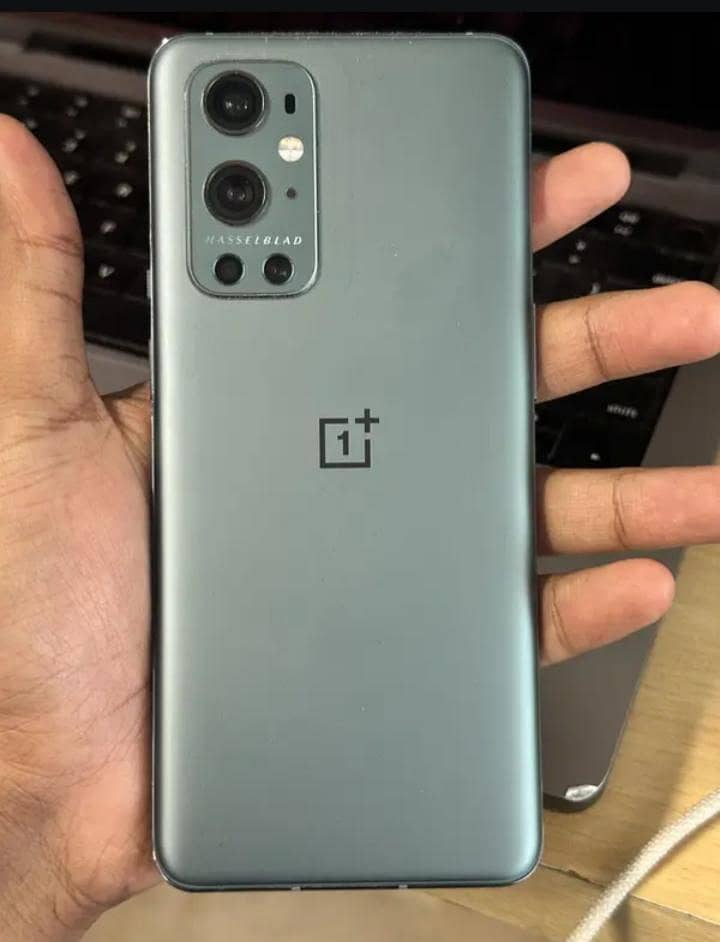 One Plus 9 Pro panel 4