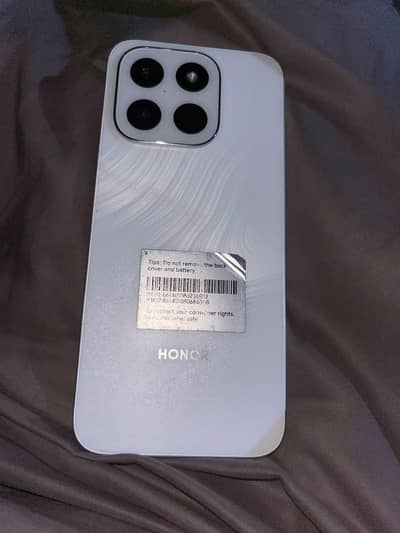 Honor X6c – 6GB RAM / 128GB Storage