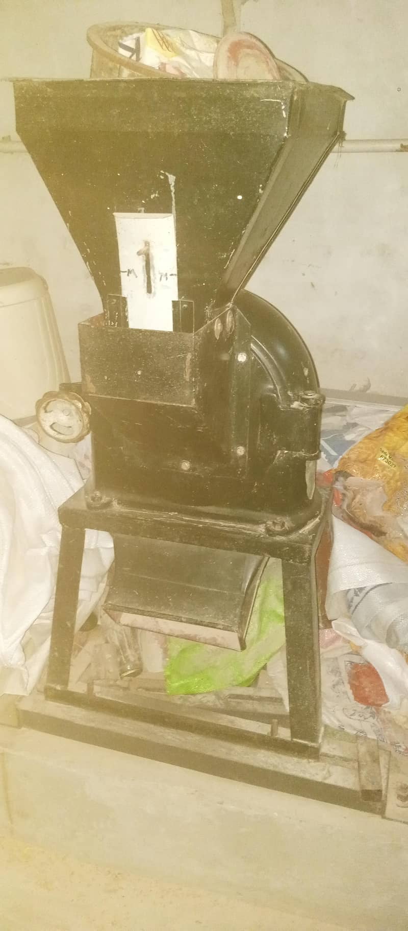 آٹا چکی جلتا ہوا کاروبار برائے فروخت 4
