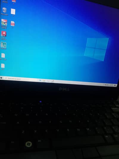 10/10 Laptop 03005026337 intel Core i5 1st Gen all ok