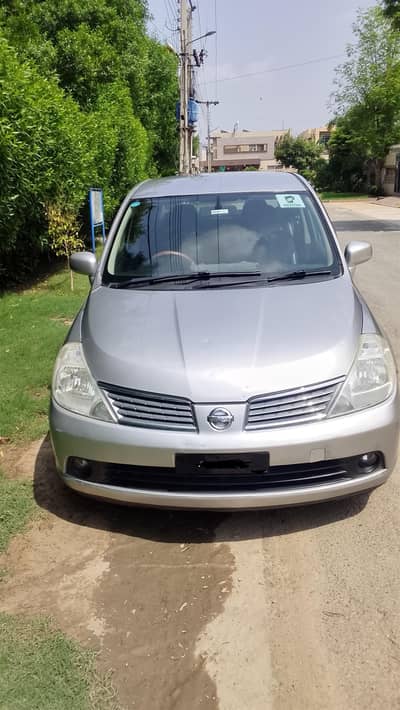 Nissan Tiida full option power electric seat