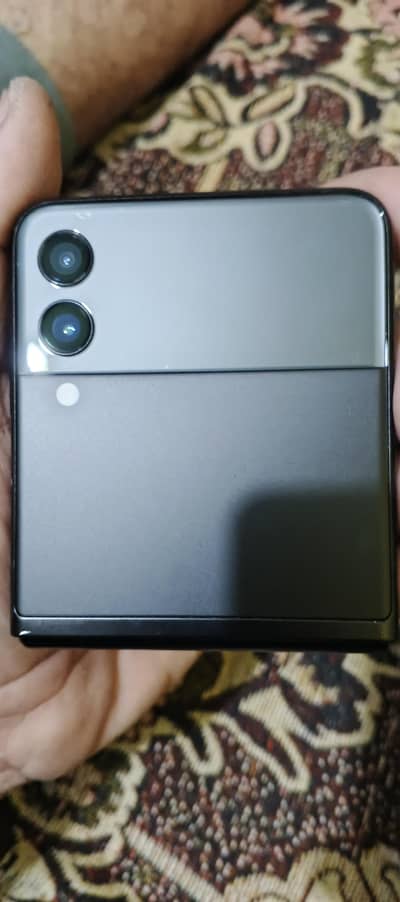 Samsung Mobile Z Flip 3