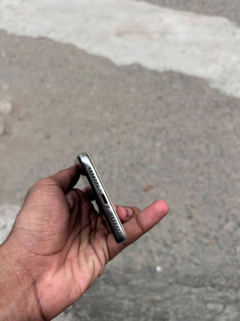 Apple iPhone X 2