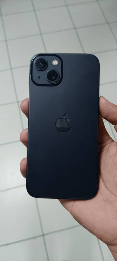 Apple iPhone 13