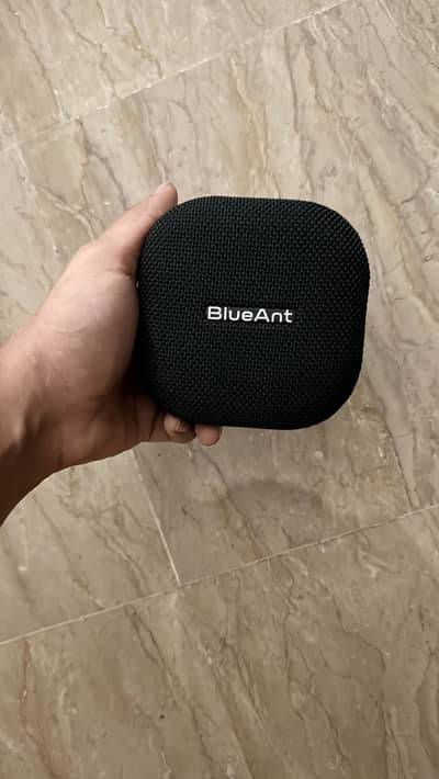 BlueAnt X0 Portable Bluetooth Speaker