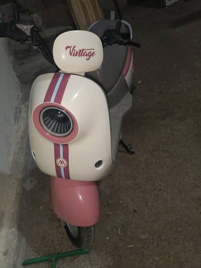 aima Siva Scottie 600watt 70km average in one charge