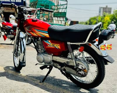 Honda. . contact 03107916580