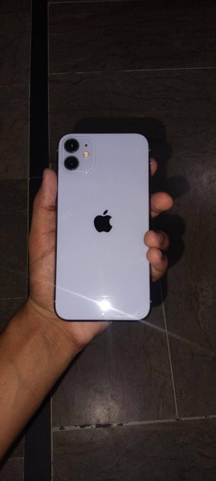 Apple iPhone 11 0