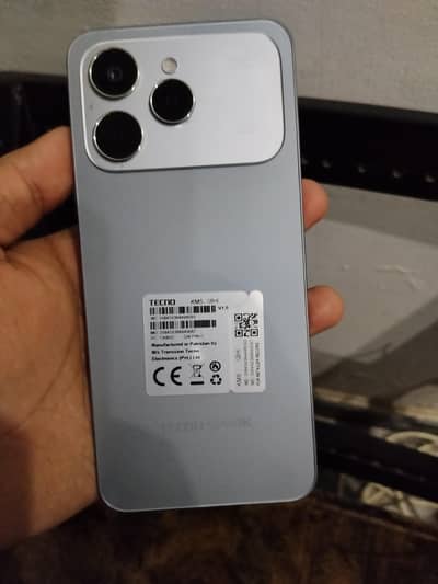 Tecno spark 40