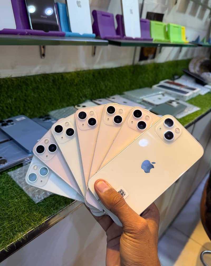 Apple iPhone 13 1