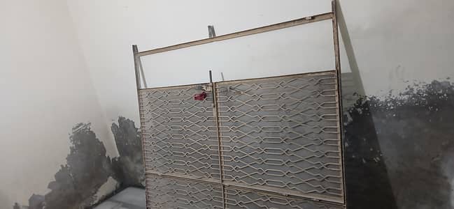 jali wala darwaza with choghat
