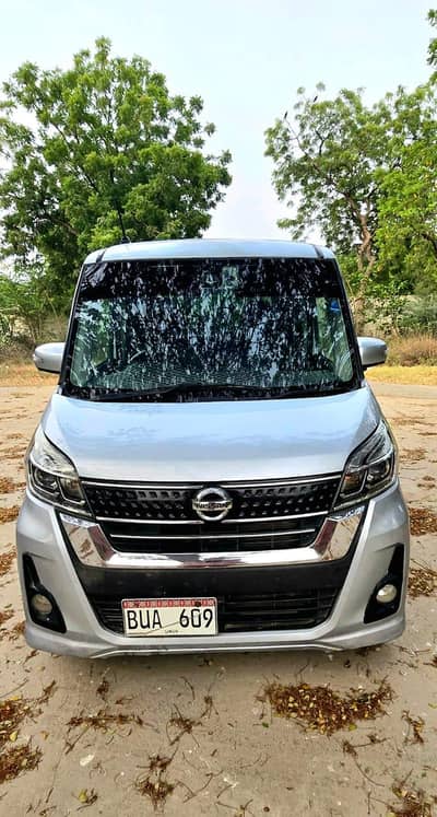 Nissan Dayz Roox Highway Star 2017 model 2021 registered