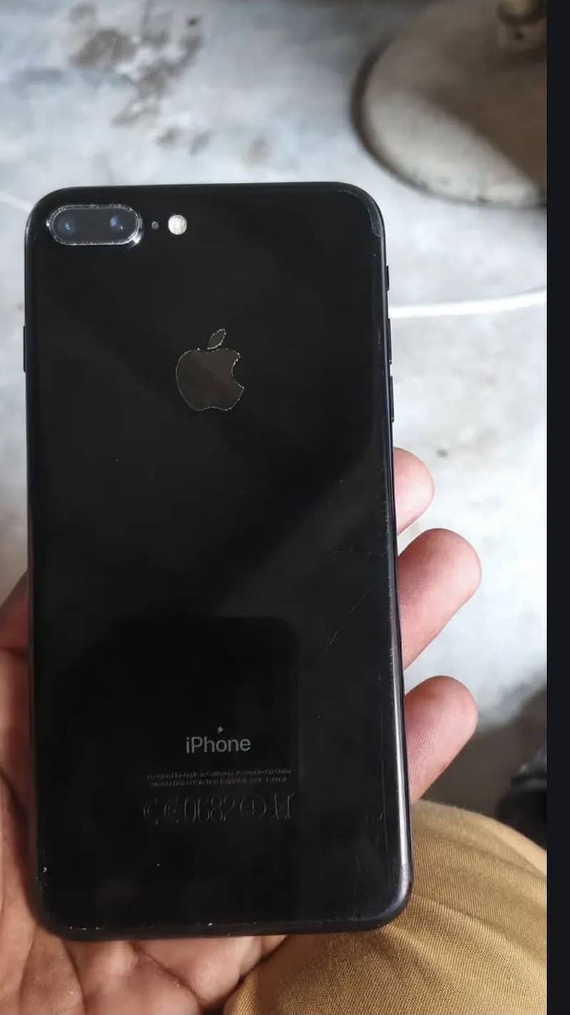Apple iPhone 7 Plus 0