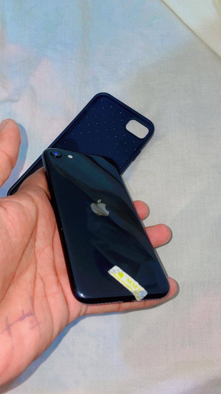 Apple iPhone SE 0