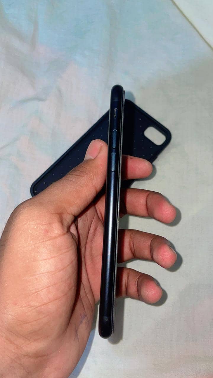 Apple iPhone SE 4