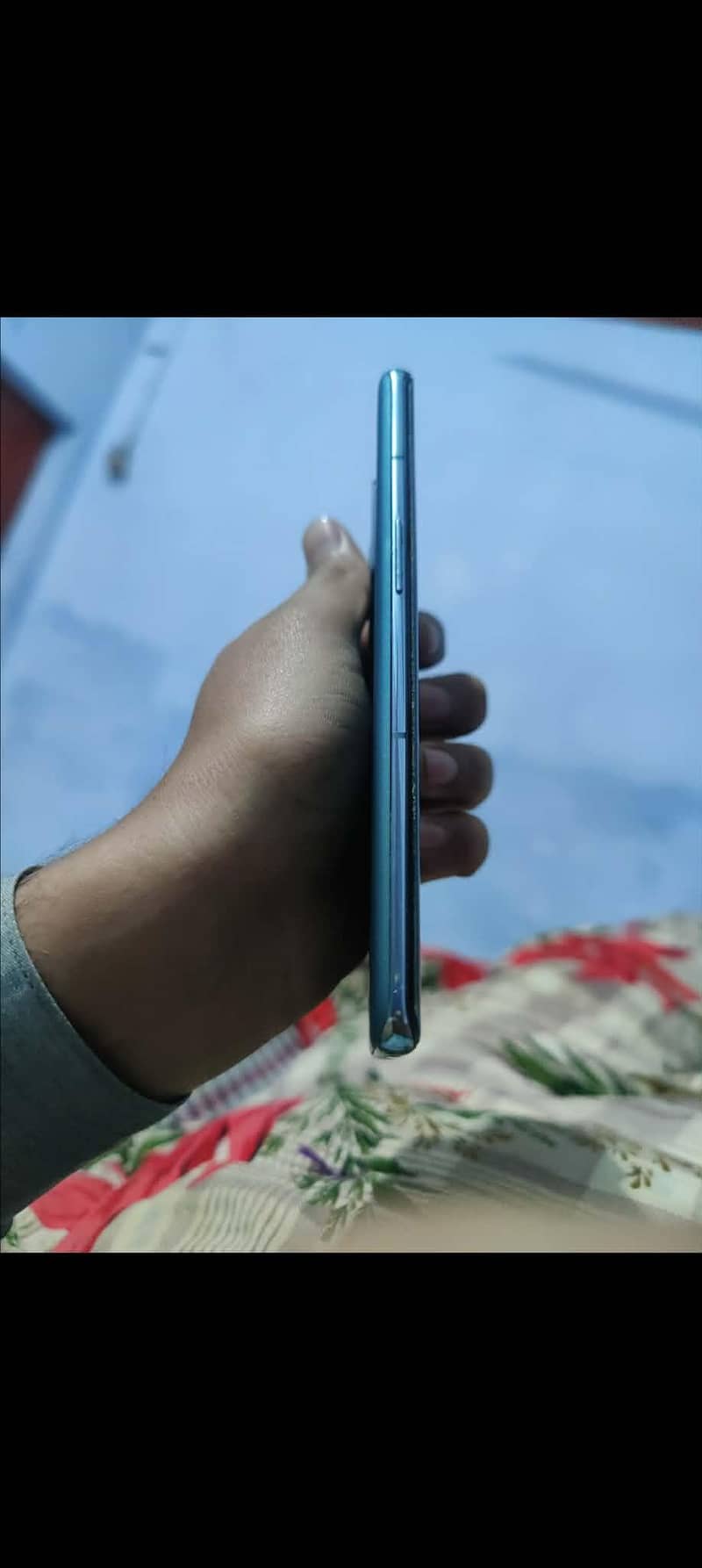 One Plus 10 Pro 4