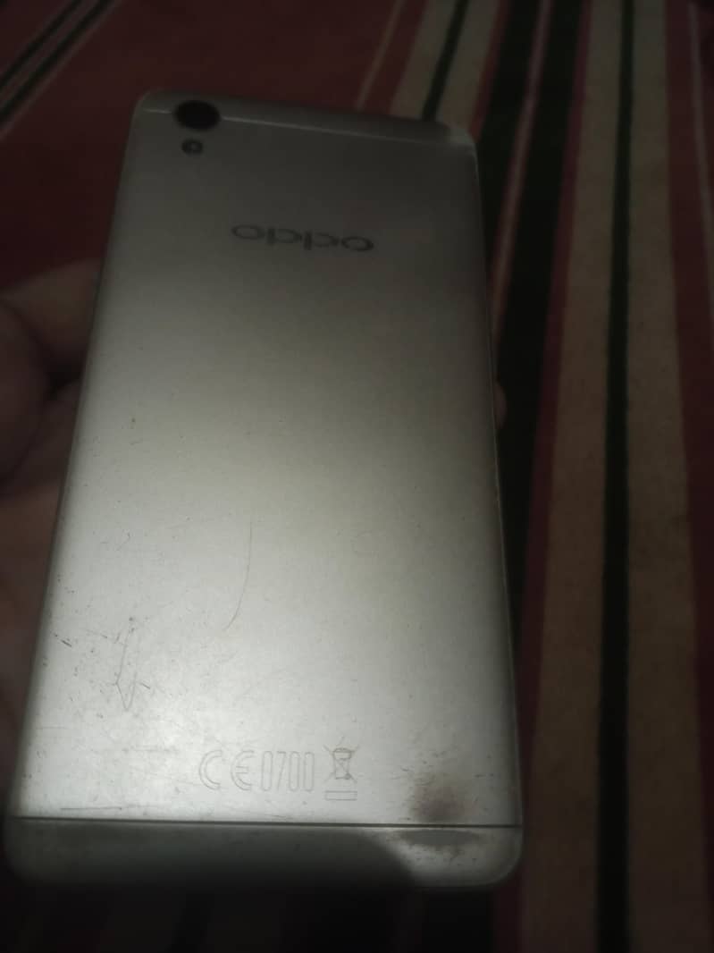 OPPO A37 2