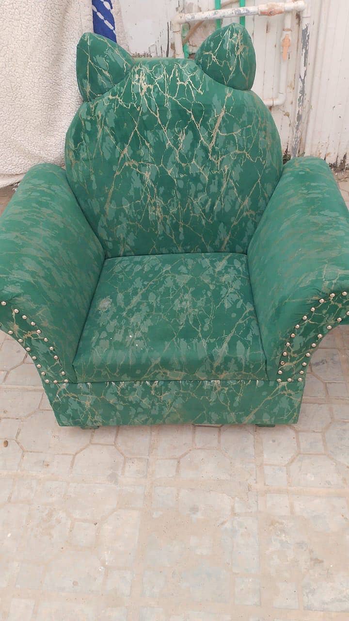 Kids sofa 1