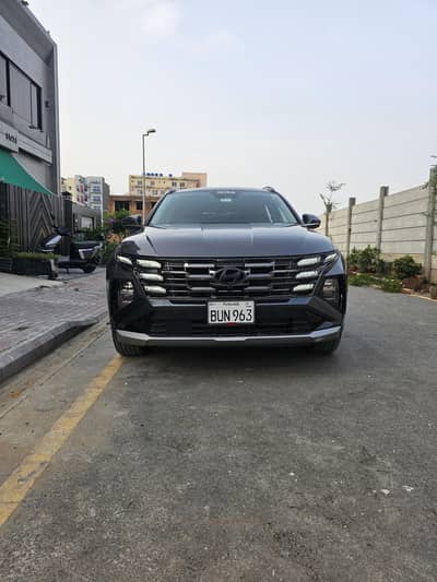 Hyundai Tucson Hybrid Signature