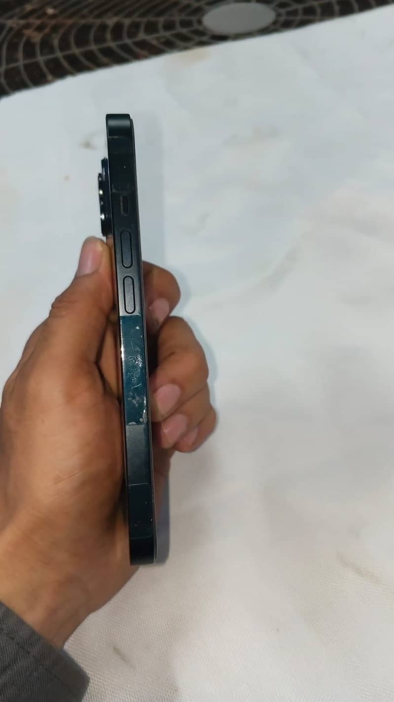 Apple iPhone 14 1