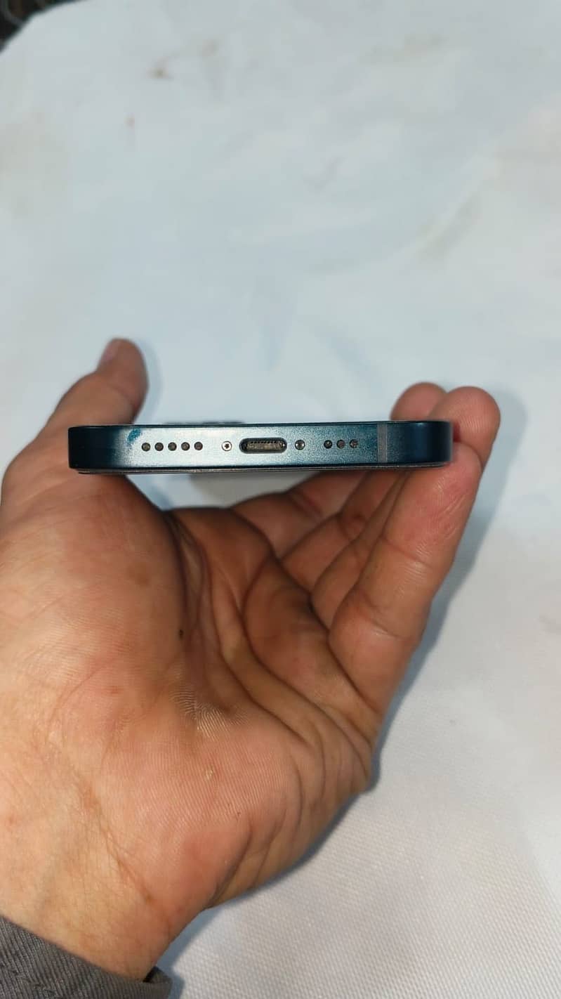 Apple iPhone 14 5
