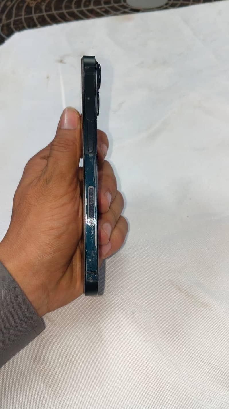 Apple iPhone 14 10
