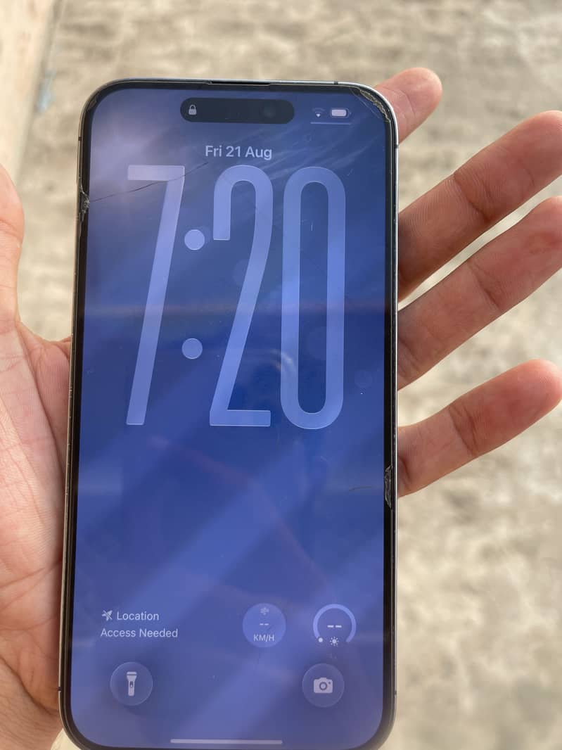 Apple iPhone 14 Pro Max 1
