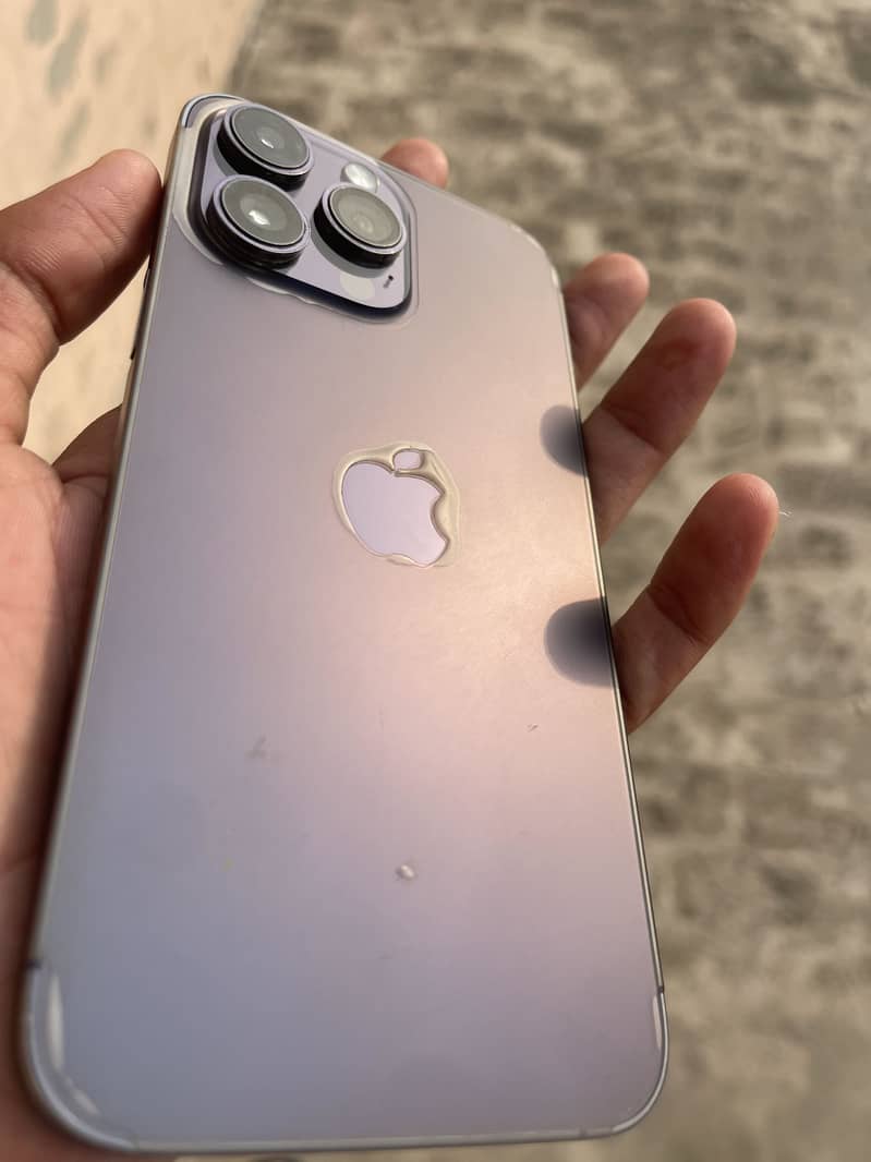 Apple iPhone 14 Pro Max 3