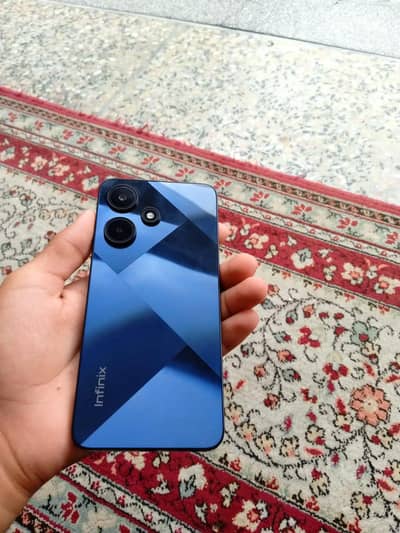 Infinix Hot 30i 4+4 8GB ram and 128 GB rom all ok WhatsApp 03170921219