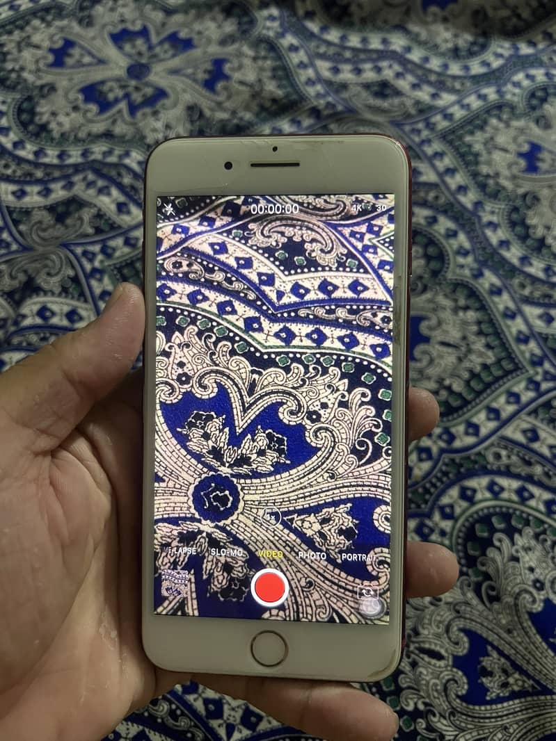 Apple iPhone 7 Plus 2