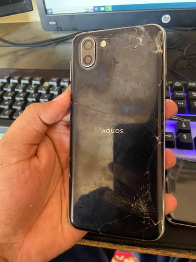 sharp Aquos R2 & R3