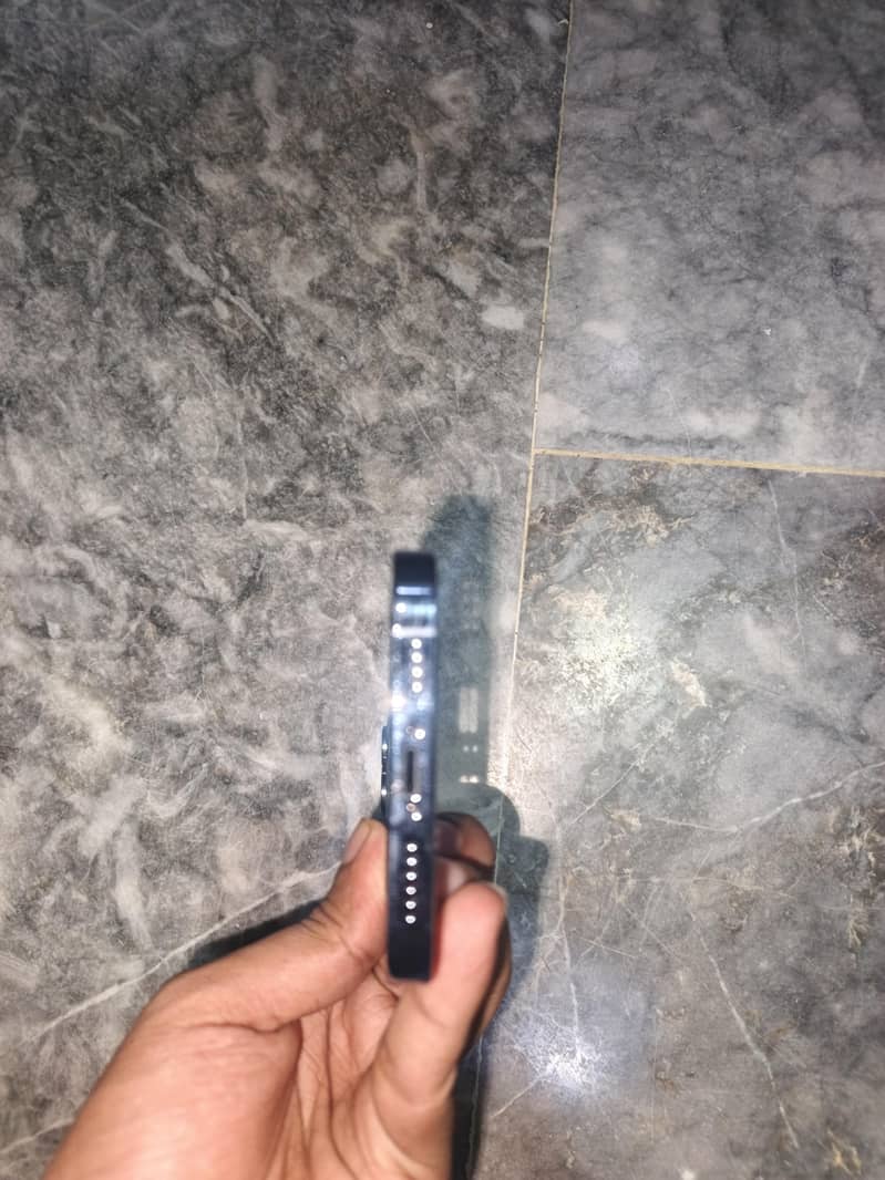 Apple iPhone 11 5