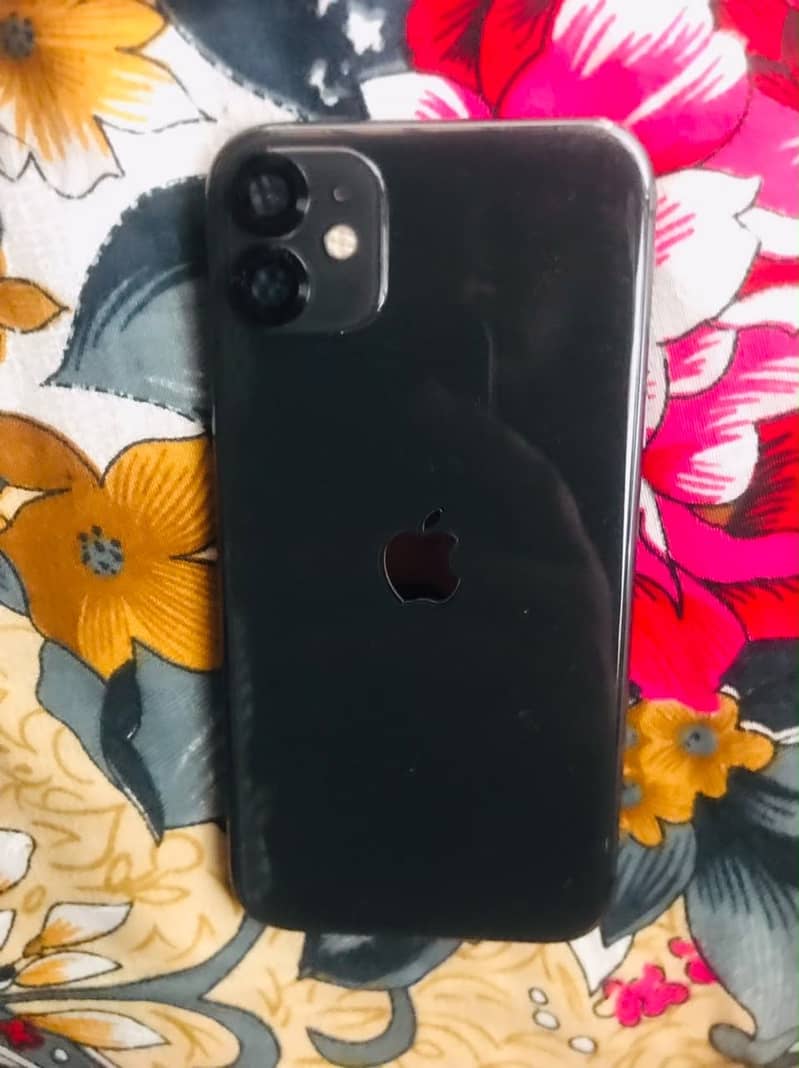 Apple iPhone 11 3