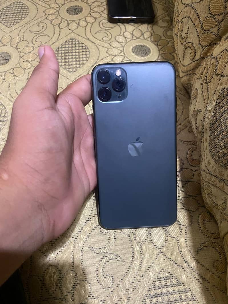 Apple iPhone 11 Pro Max 0