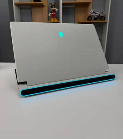 Alienware M17 R2 RTX 3080ti 16gb i9 12900HK DDR5 Ram 64 GB 4tb
